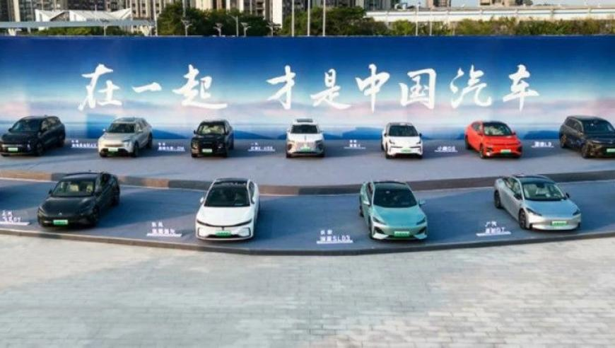 香港澳门资料大全正版资料查询2025年,这个BGM有种柳暗花明氛围感,最新正品解答落实_枚举版V6.49