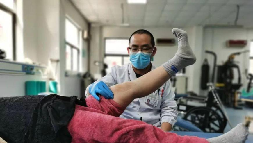 羊了554229com四肖中特,小米SU7断轴车主承认欺瞒网友,最新热门解答落实_游戏版V9.70